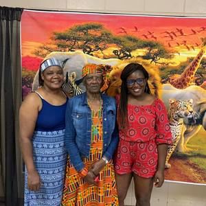 Meet your Posher, Regina